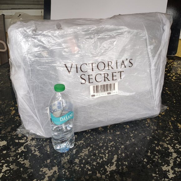 VS Bond Street London black croc tote - Picture 14 of 16